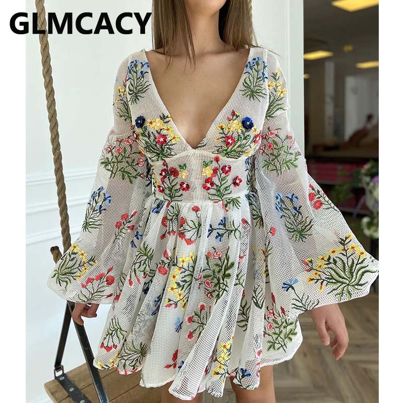 Women-Lantern-Sleeve-Grid-Floral-Embroidered-Dress-Sweet-V-Neck-Boho-Holiday-Dresses-2